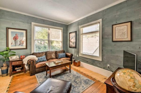 Ski Haven with Deck Access, Walk to Main St!